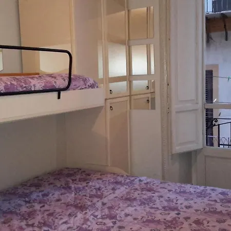 Hostal Youth Open Mind Under 40 - Welcome Lgb Libertines Naturist For An Exciting - We Are Looking For Volunteers Palermo