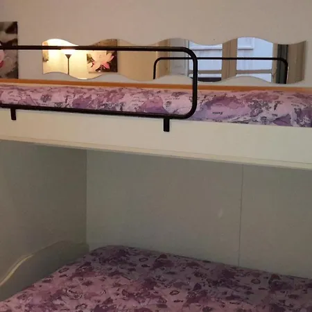 Youth Open Mind Under 40 - Welcome Lgb Libertines Naturist For An Exciting - We Are Looking For Volunteers Hostal Palermo